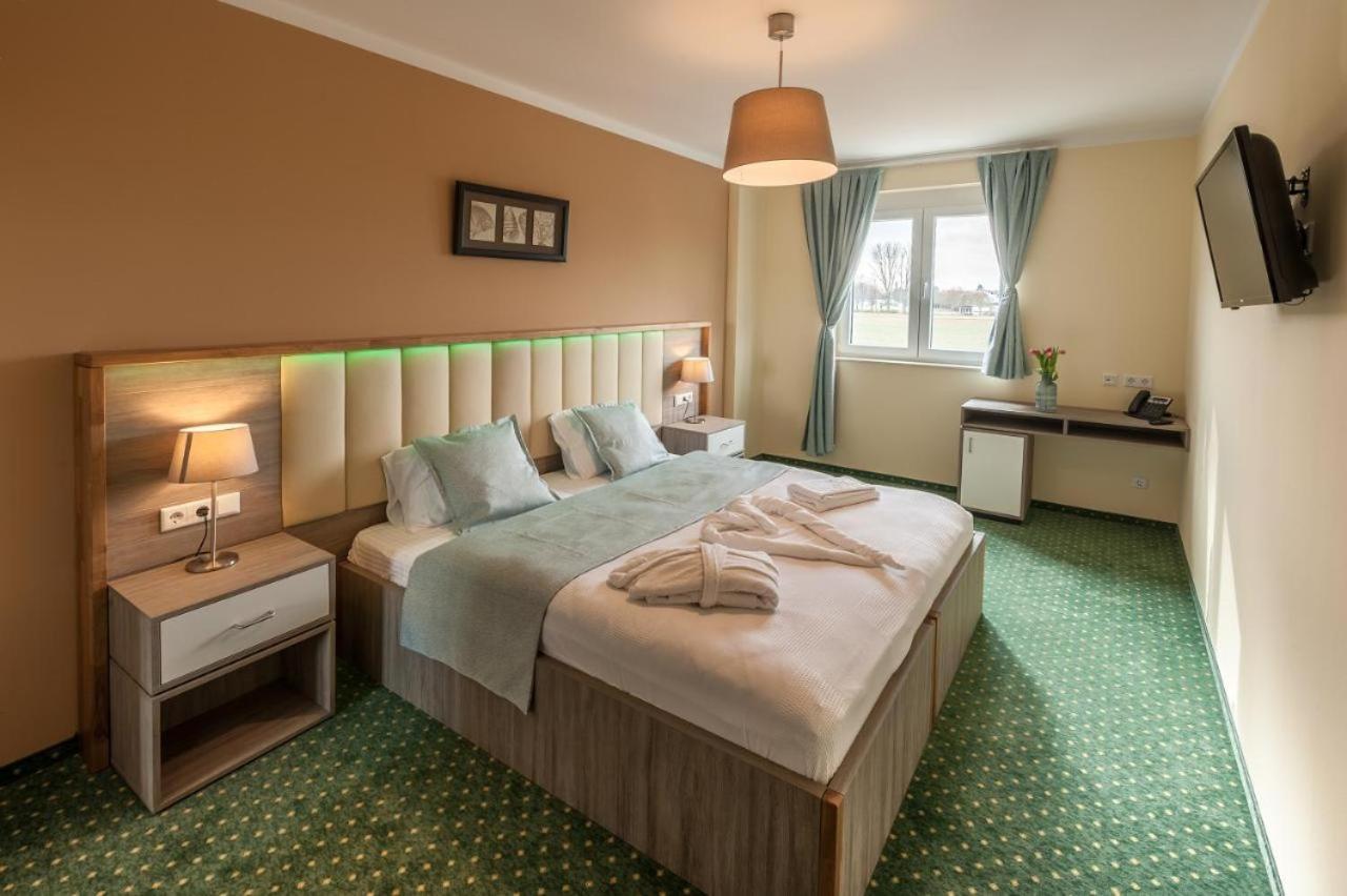Mein Palace Hotel Okriftel Экстерьер фото